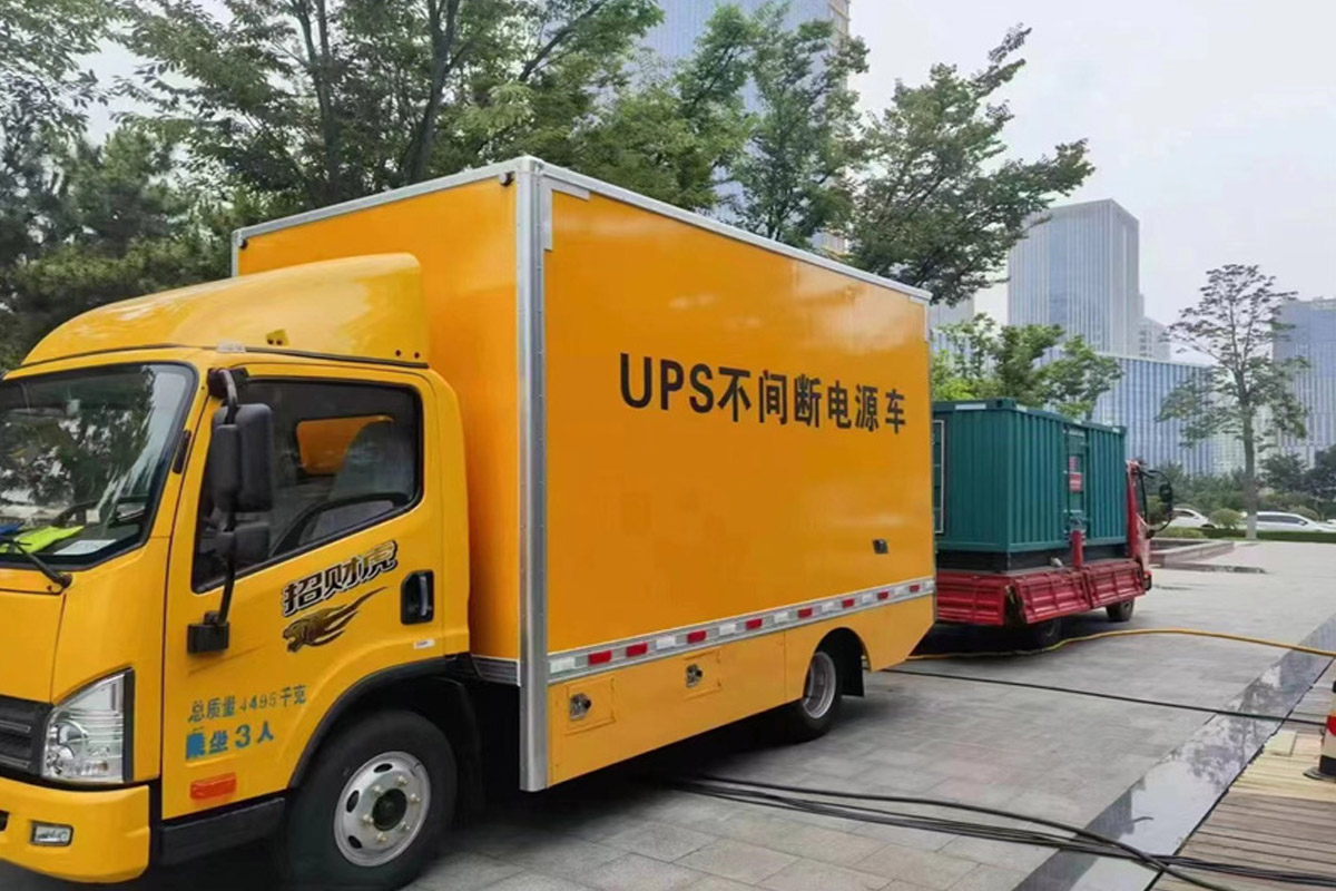 感城镇发电机租赁施工现场